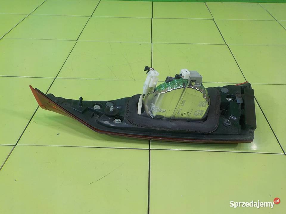 MAZDA 3 BM III 22 D 15r SEDAN 4D lampa lewa tyl Suków