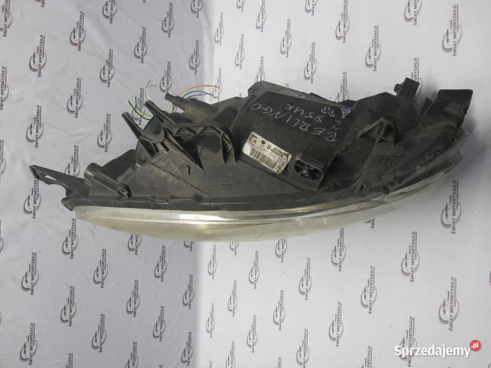 CITROEN BERLINGO II 11r lampa prawy przód osobowe świętokrzyskie