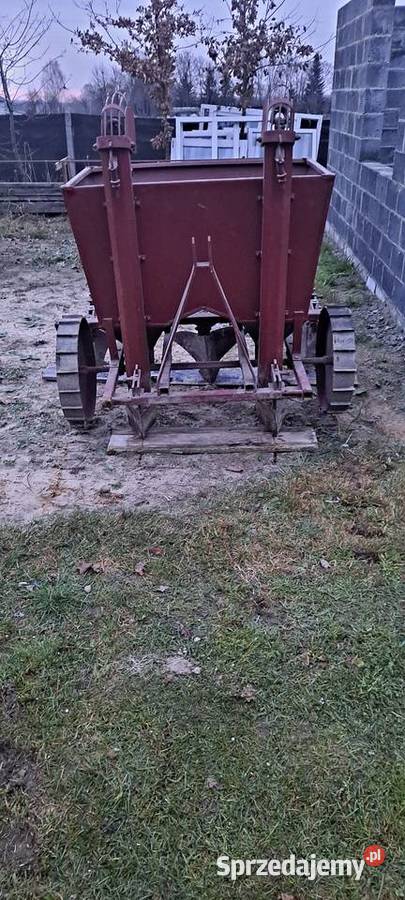 Sadzarka do ziemniaków Polska dwurzedowa Siewniki i sadzarki Opoczno