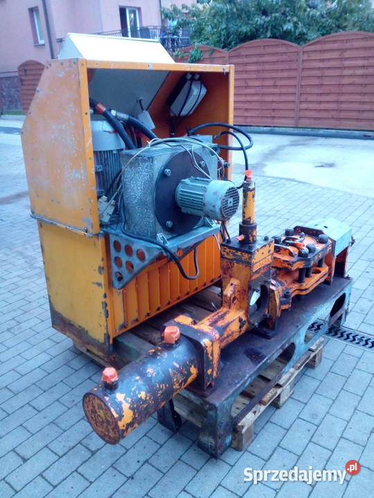 Brykieciarka hydrauliczna SCHUKO 2200 Produkcja