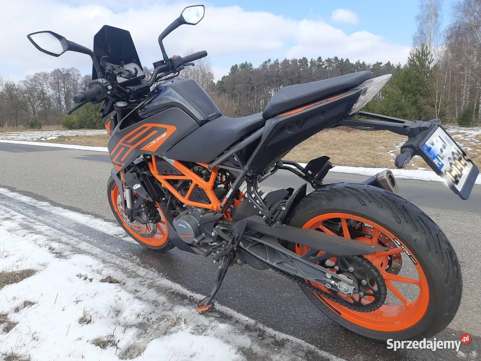 Sprzedam KTM DUKE 125 łódzkie Rossoszyca