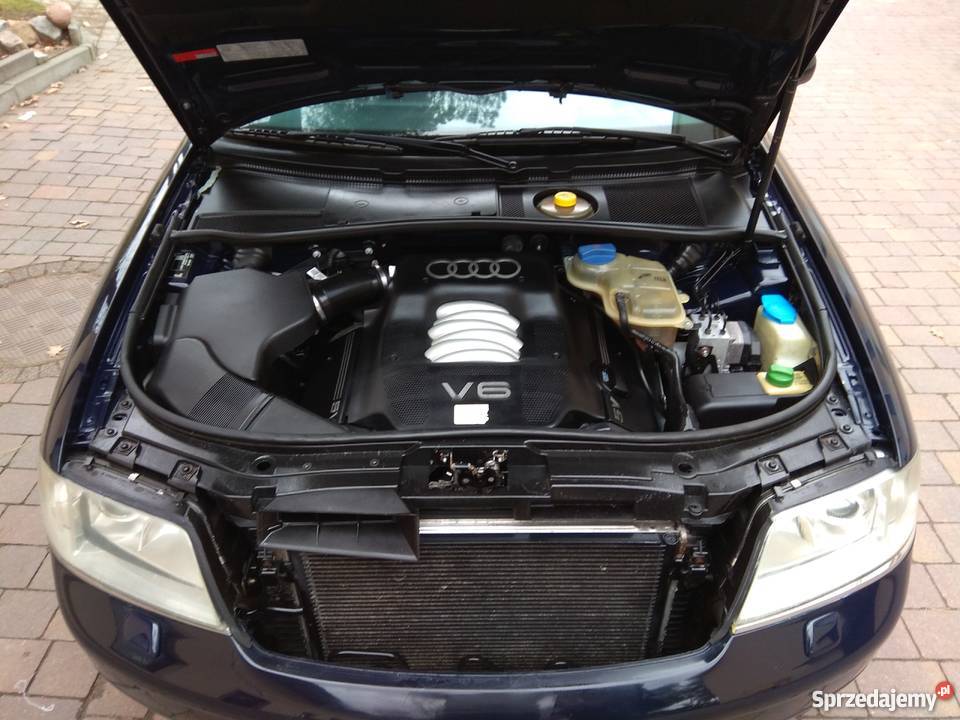 Audi A6 C5 24 V6 benzyna 1999 pierwszy Świdnik