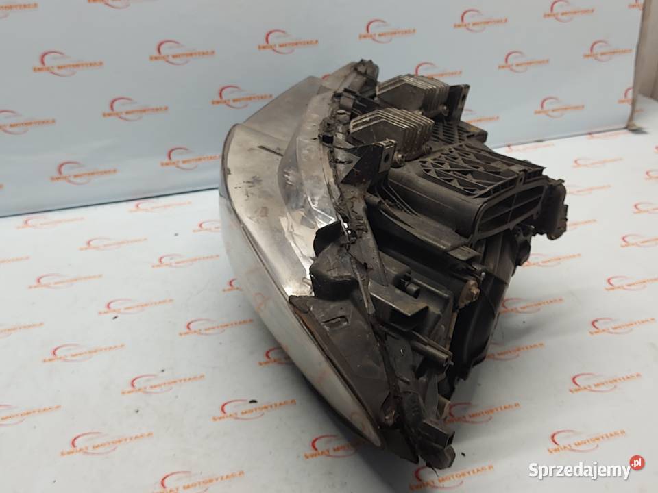 BMW F10 LIFT lampa prawa przód 7317134 ANGLIK osobowe świętokrzyskie Kielce