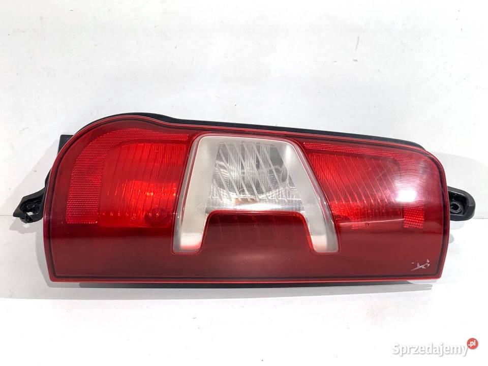 LAMPA PRAWY TYŁ TOYOTA PROACE 9820554880 Van