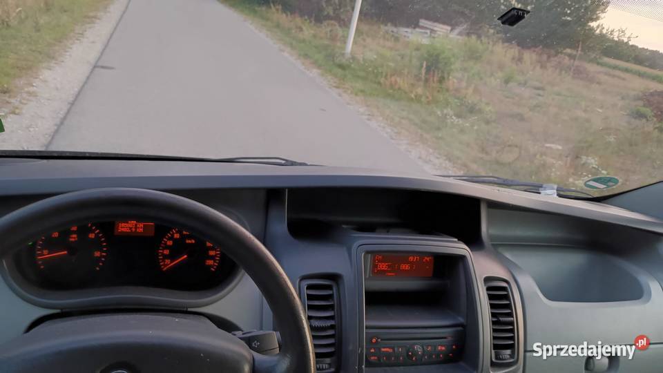 Opel Vivaro długi Long L2H1 2011 Silnik 20 CDTI manualna Samochody dostawcze Bełchatów