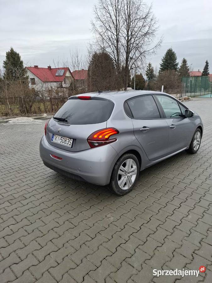 Peugeot 208 12b kamera cofania Jaworznia