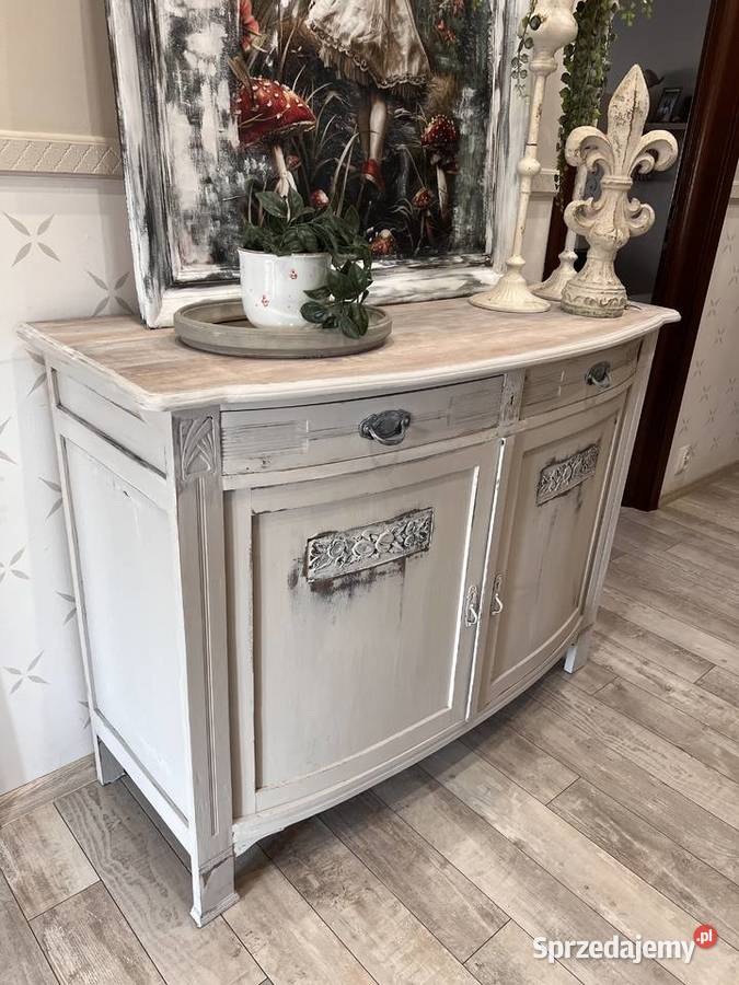 Stara drewniana komoda bielona Żary
