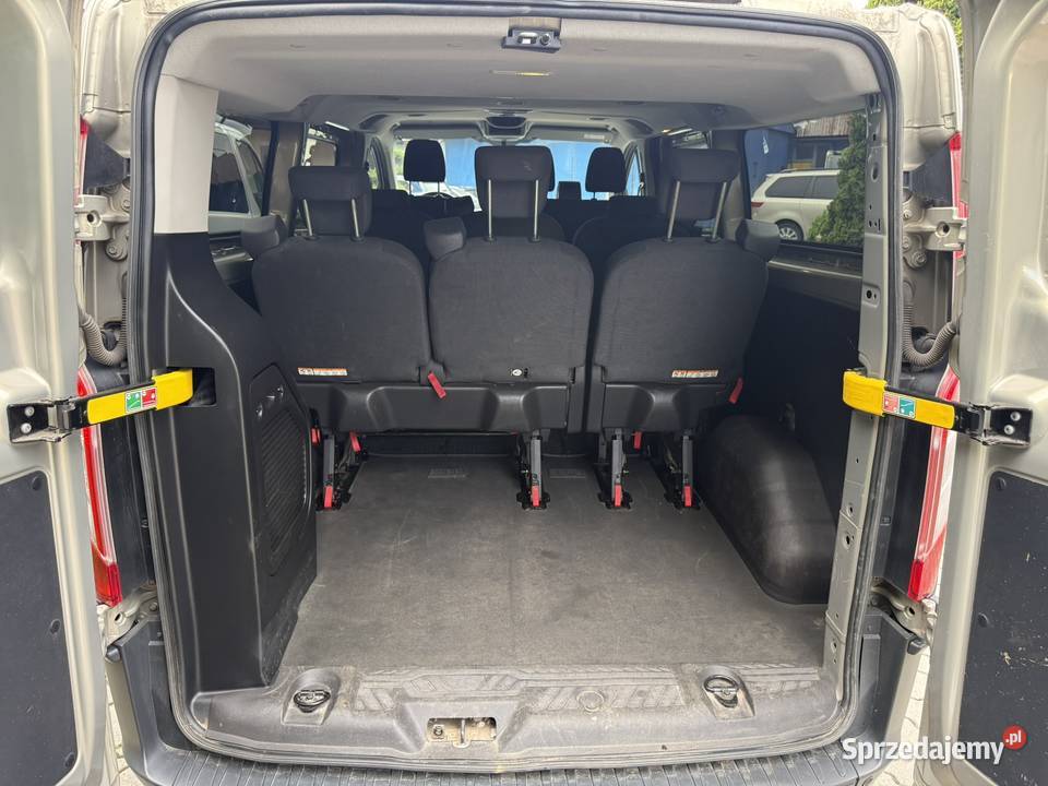Wynajem busów 9cio osobowych z kierowcą bez Ford małopolskie