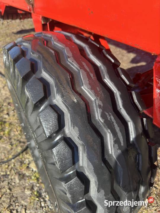 Przyczepa samozbierająca przyczepy Słopnice