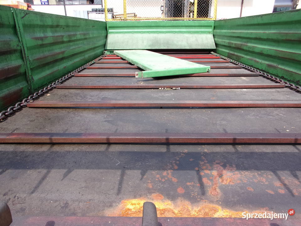 Rozrzutnik obornika kompostu 30 tony dostępny w Maszyny rolnicze