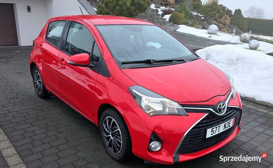 Toyota Yaris 133100 135tkm Premium Navi Klima czujnik zmierzchu