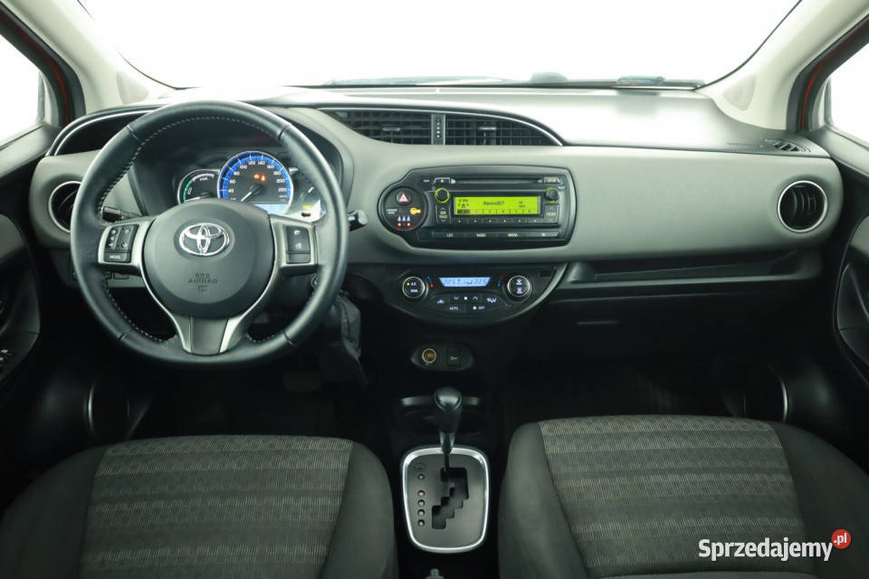 Toyota Yaris 15 Hybrid wielofunkcyjna kierownica Piaseczno