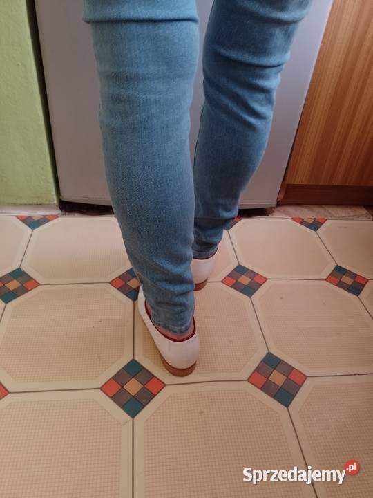 3032 LXL ASOSSpodnie dżinsowe rurki z Londynu Kraków sprzedam