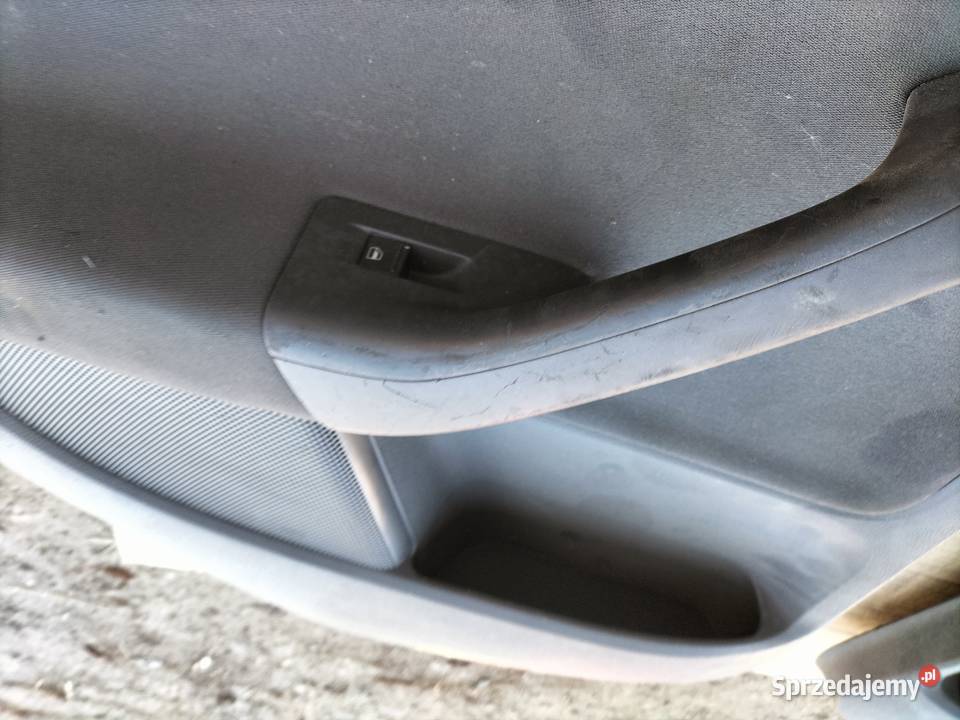 VW KOLF 5 BOCZEK PRAWY TYŁ LEWY TYŁ BOCZKI DRZWY Kamień-Kolonia