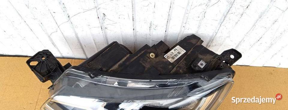 CITROEN BERLINGO IV LAMPA LEWA