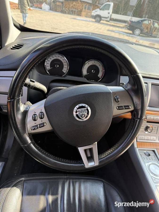 Jaguar XF Jaguar XF 27 D uszkodzony silnik 2720cm3