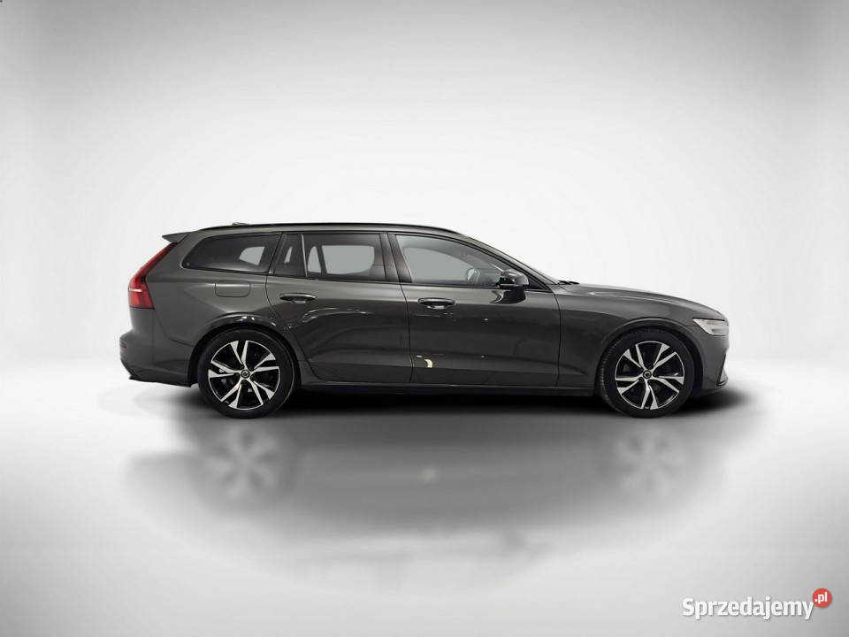 Volvo V60 B4 D Plus Dark aut Z Polskiego Salonu światła do jazdy dziennej Warszawa