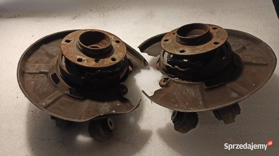 Zwrotnica tył Lewa Prawa BMW e81 e82 E87 e88 E90 Zawieszenie i układ kierowniczy