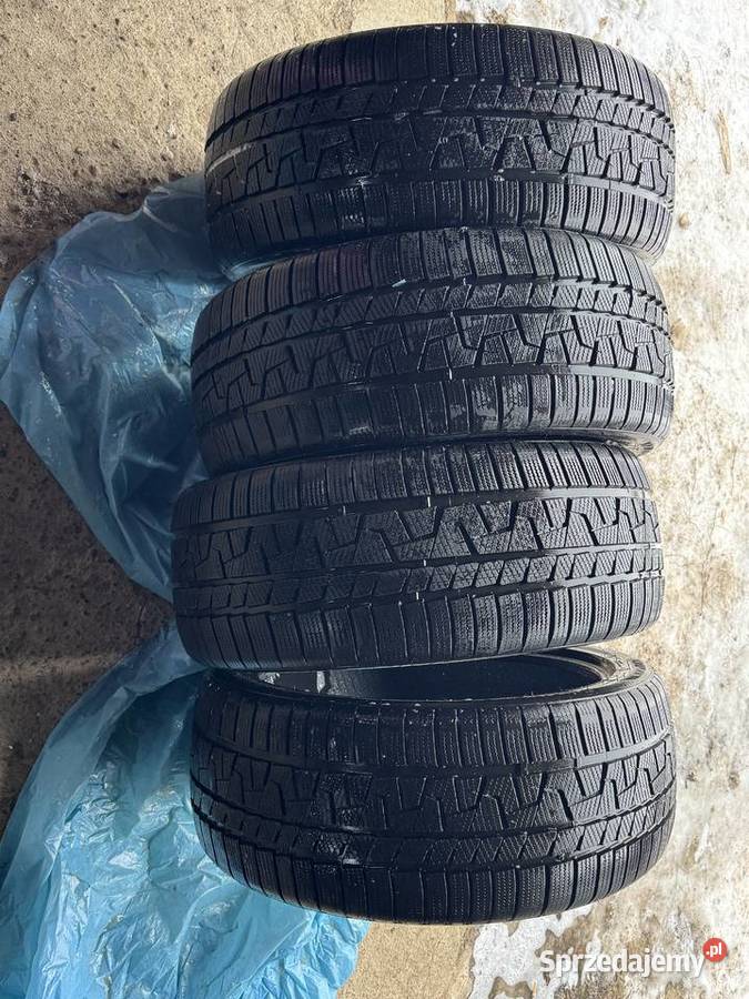 Sprzedam komplet opon zimowych PowerTrac Samochodowe Motoryzacja Piączyn