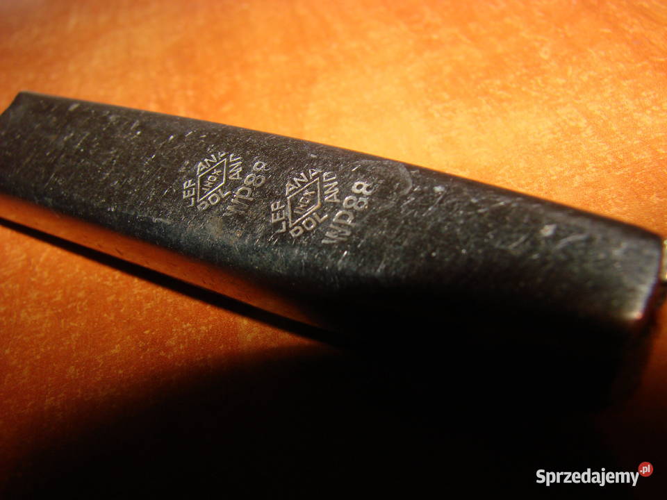 nóż wojskowego niezbędnika WP 88