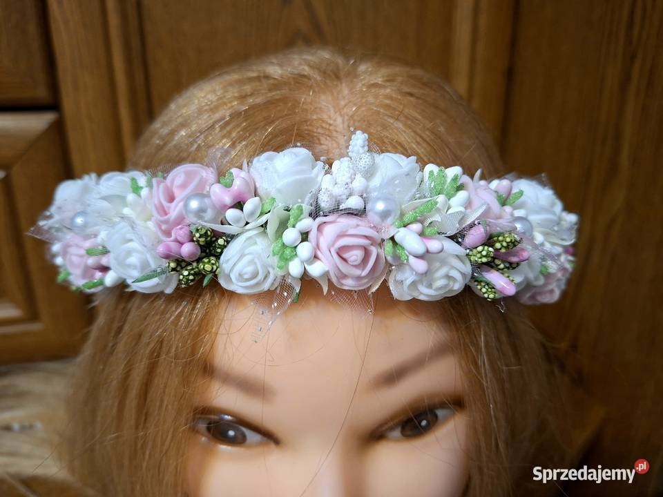 Wianuszek komunijny asymetryczny biało różowy Borów