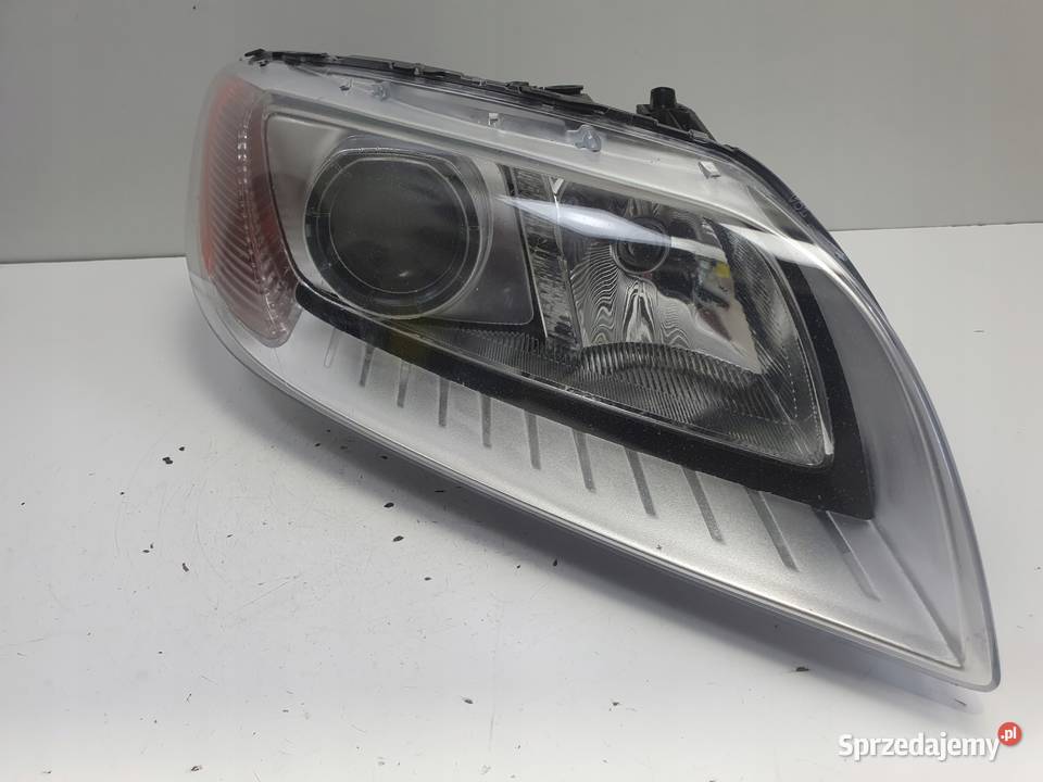 LAMPA PRAWA Volvo V70 III XC70 S80 II XENON osobowe Rudka