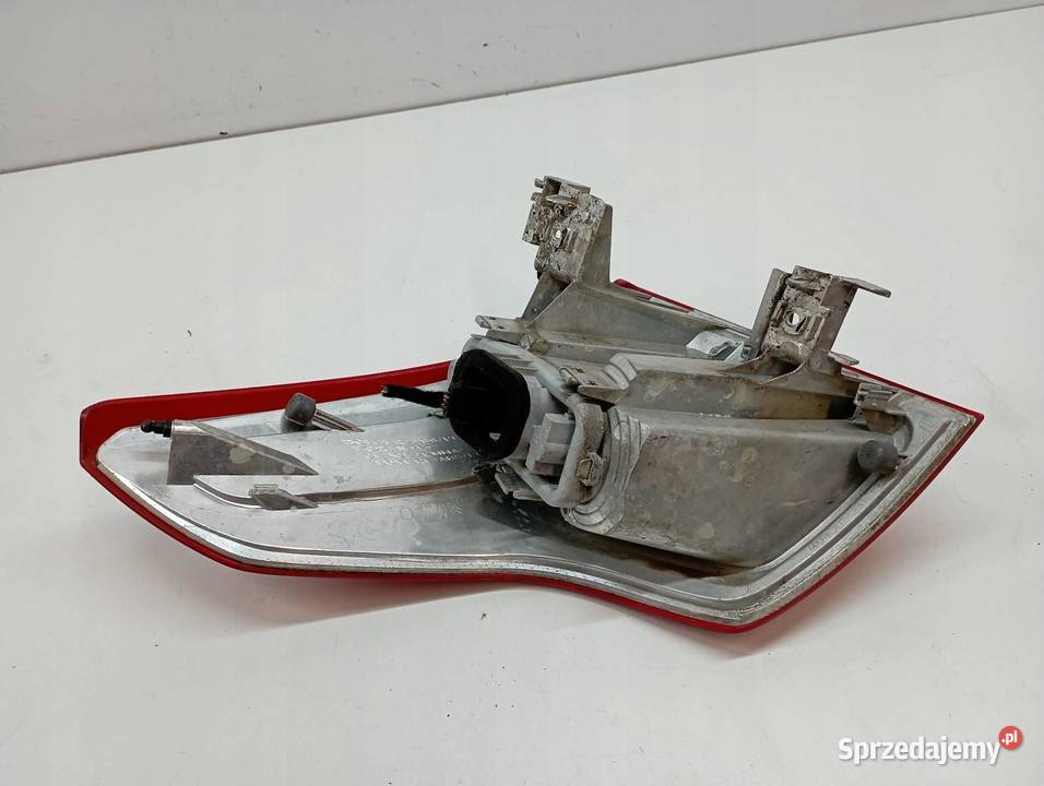 LAMPA TYŁ PRAWA EUROPA 9853547480 Citroen C4