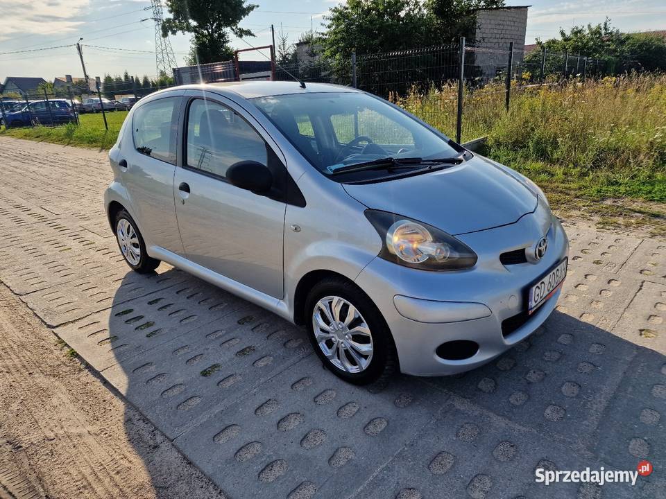 Toyota Aygo klimatyzacjaelektryka4drzwi komputer pokładowy