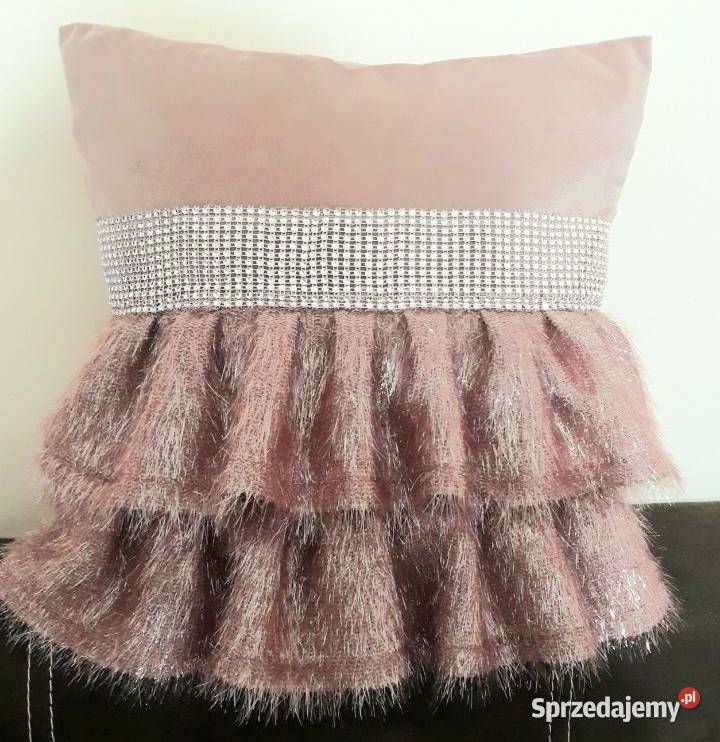 Poszewki glamour z falbankami Mława