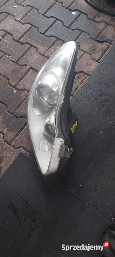 Lampa przód przednia prawa Opel Corsa D 2010 r Lampy przednie Szczecin