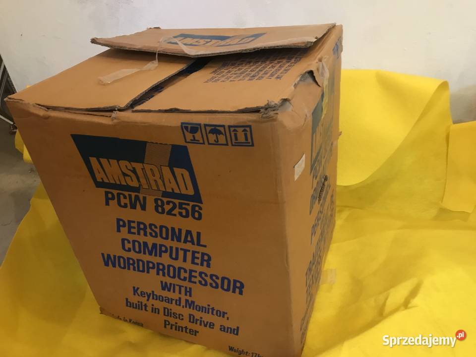 Stary komputer Amstrad pudełko Komputery stacjonarne
