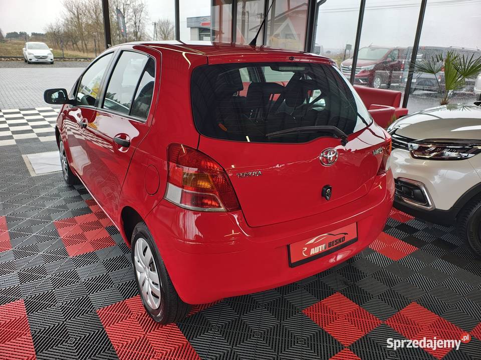 Toyota Yaris 10 Benzyna Piękny kolor Zadbany VAT marża Zarszyn sprzedam