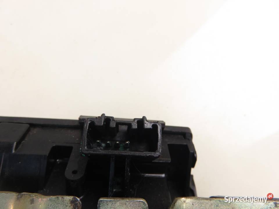 ZAMEK KLAPY FORD B BA61A442A66BA osobowe małopolskie