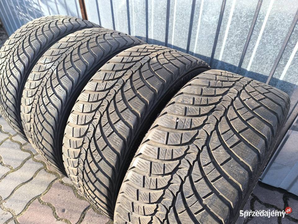 Opony używane Kumho WinterCraft WP71 245 40 r19 Szydłowiec