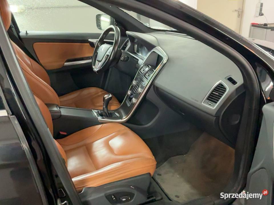 Volvo Xc60 20 d3 150SummumManual diesel Ostrowiec Świętokrzyski