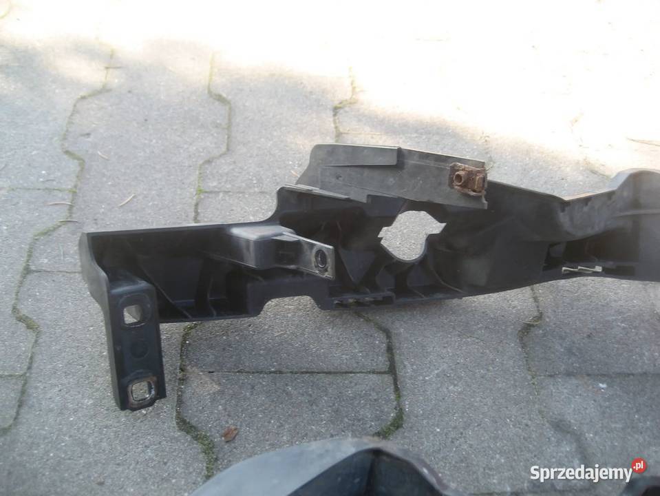 bmw x1 e84 0912r mocowanie lampy przód prawa wielkopolskie Rakoniewice sprzedam