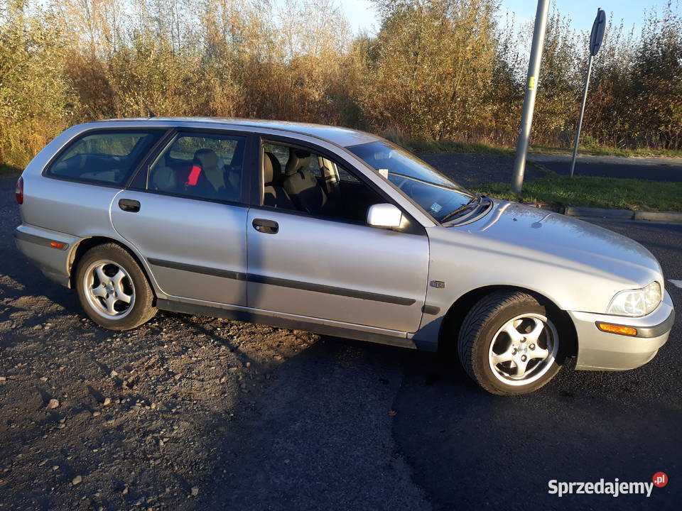 Volvo v40 Lubin