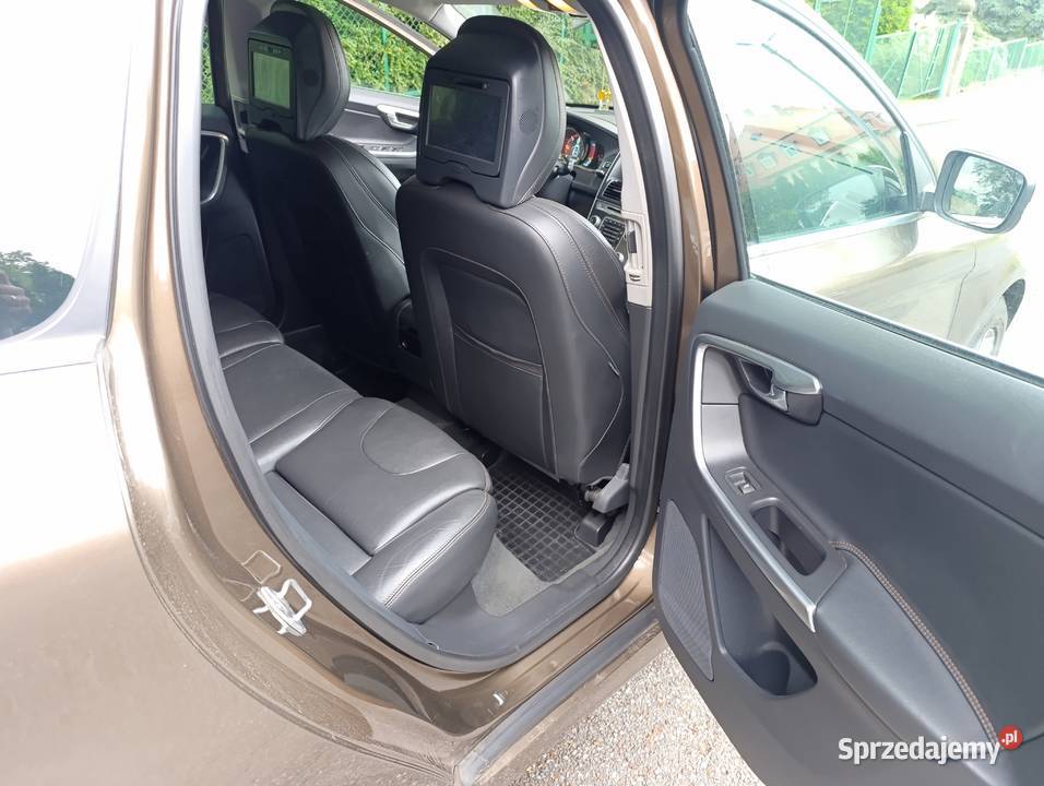 Volvo XC 60 20D 150 Wersja Summum Dzierżoniów