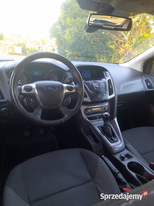 Ford Focus z 2011r 16 benzyna 105 czujnik zmierzchu Samochody osobowe Puławy
