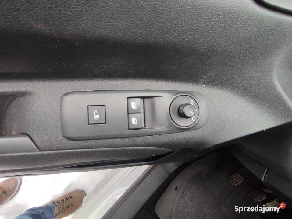 CITROEN BERLINGO 16 HDi 2020r 50000 manualna Kielce