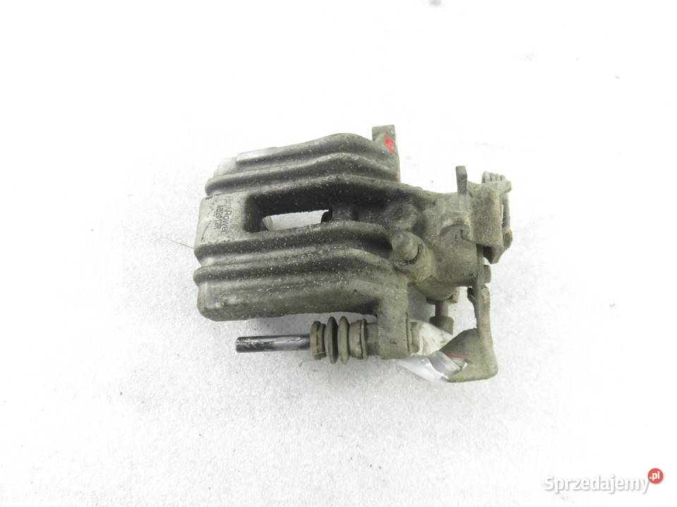 ZACISK PRAWY TYŁ AUDI A6 C5 19 TDI