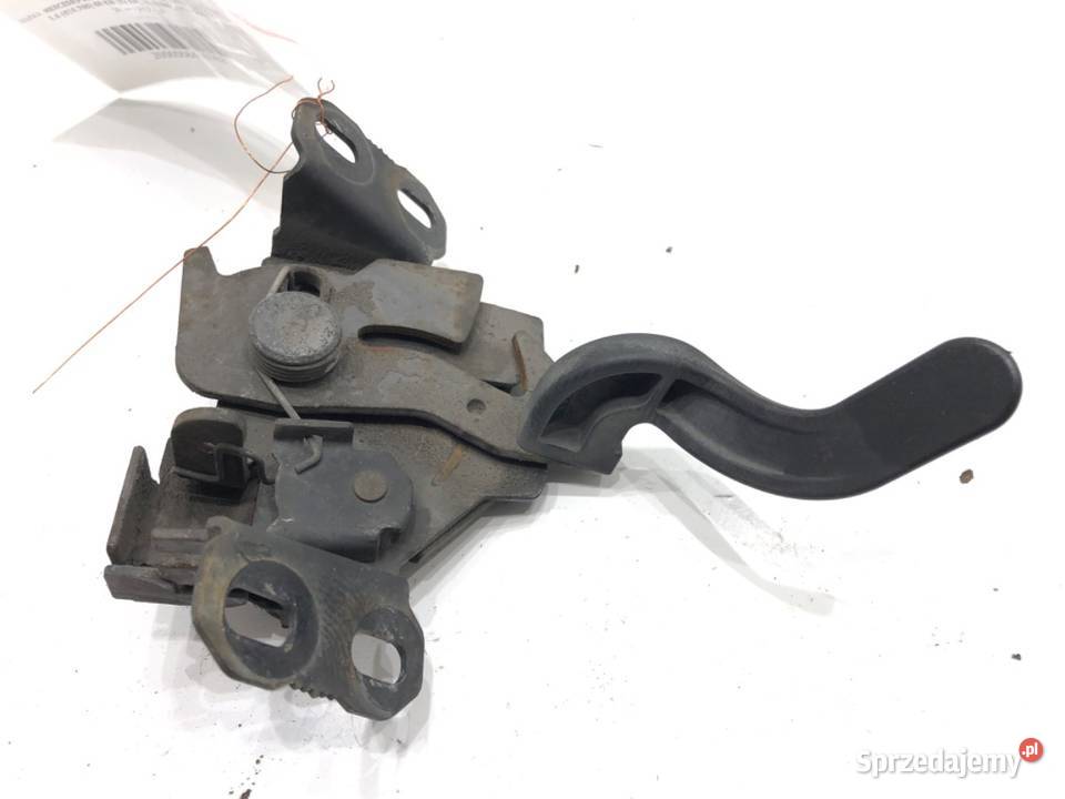 ZAMEK MASKI MERCEDES VANEO Bus 0205