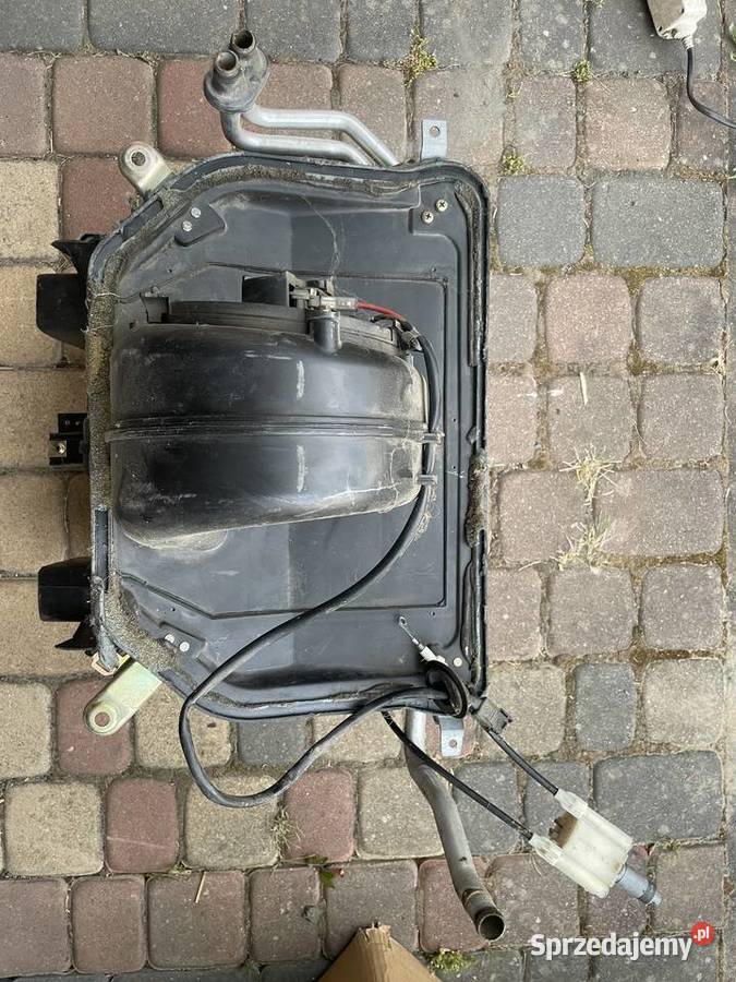 Nagrzewnica ogrzewanie Mercedes W124 bez klimy sprzedam