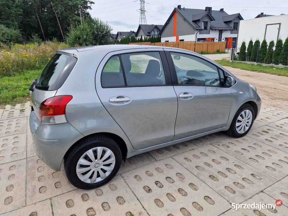 Toyota Yaris II LIFT 13SalonPlbez korozji 101KM Niestępowo