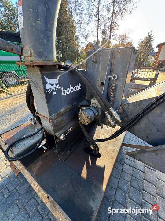 Mulczer leśny na Bobcacie z osprzetem Urle