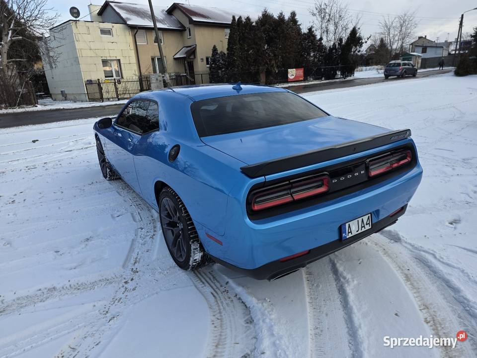 Dodge Challenger 392 V8 64 Radom