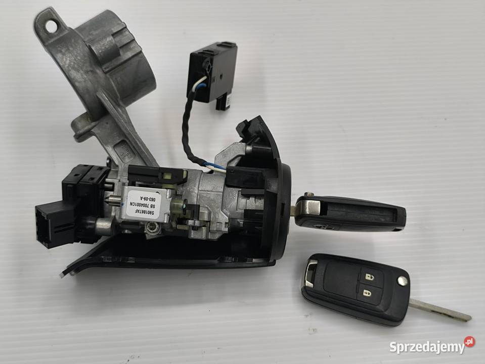 STACYJKA DWA KLUCZYKI OPEL INSIGNIA A 20CDTI