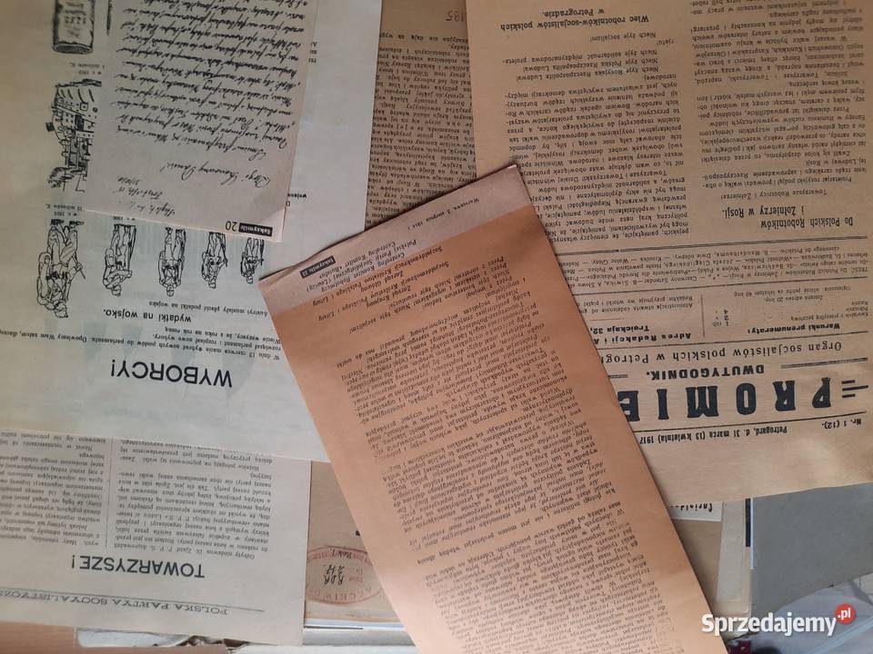 Teczka zawiera faksymile dokumentów dotyczących Wrocław sprzedam