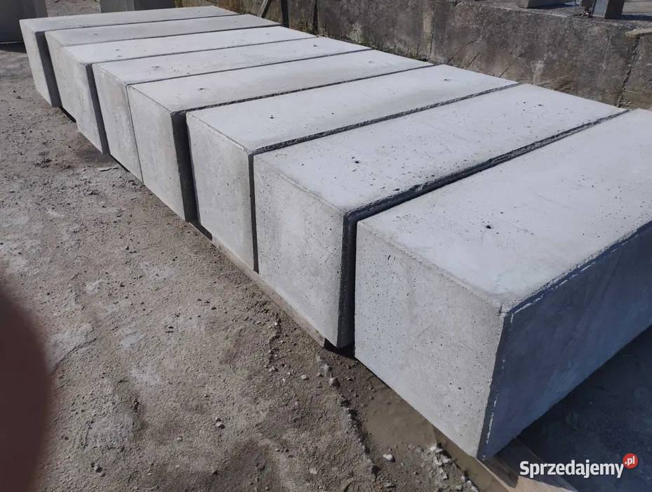 Blok betonowy LEGO 180x60x60 płaski do hali Jutrosin
