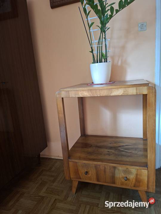 Stolik z PRL lata 60 te z szufladą sprzedam